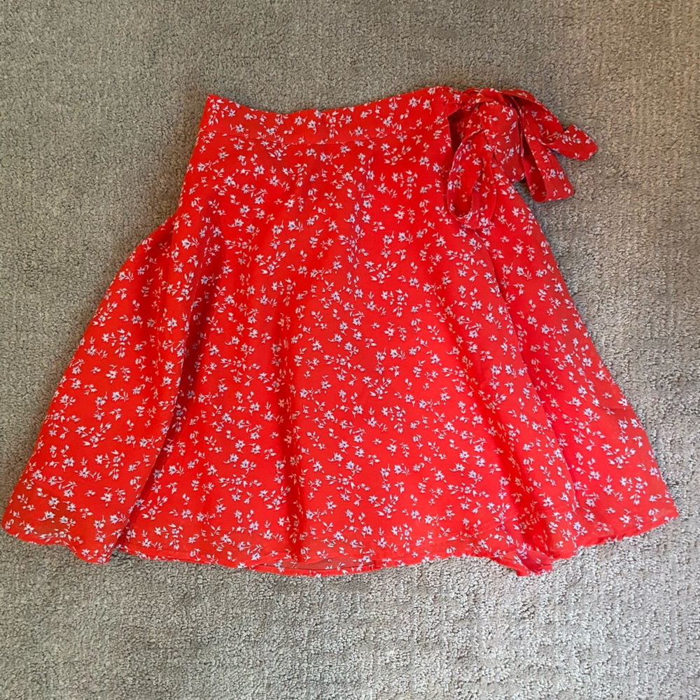 F21 red floral mini wrap skirt